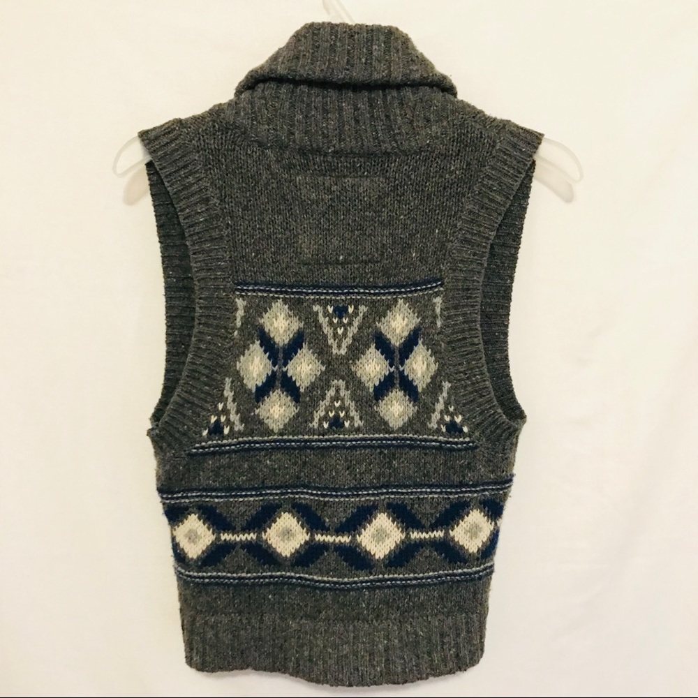 ABERCROMBIE gray chunky sweater vest - Picture 3 of 5